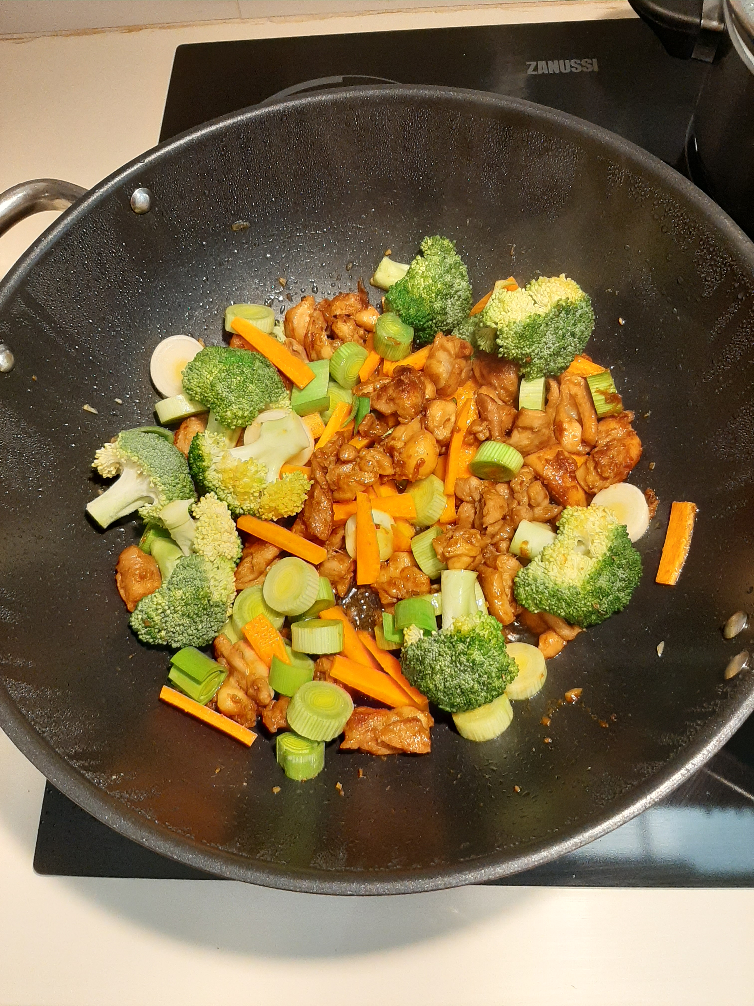 Hähnchen-Gemüsepfanne